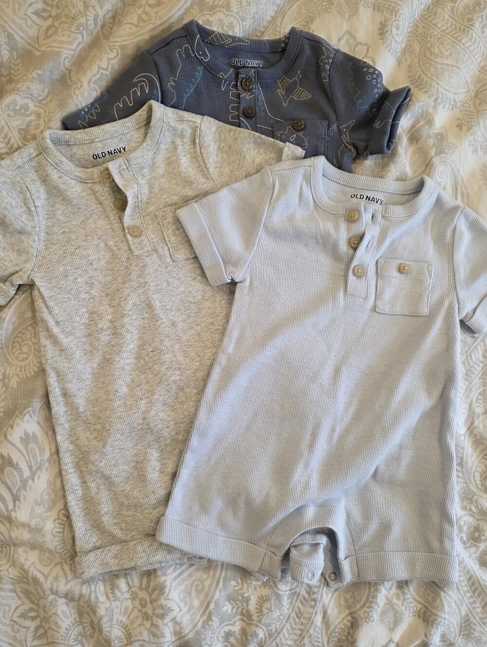 Old Navy Baby Boys 3-Pack Romper Set, Size 12-18mths